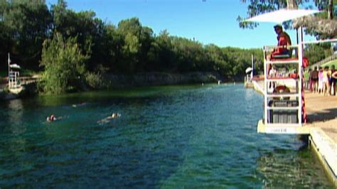 Austin Parks and Rec plans to offer bonuses to summer employees, open all pools June 12